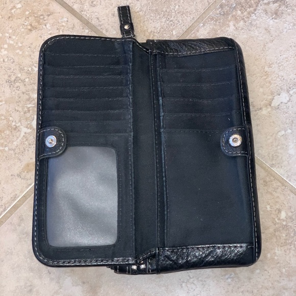 Fossil credit card wristlet - Picture 3 of 3